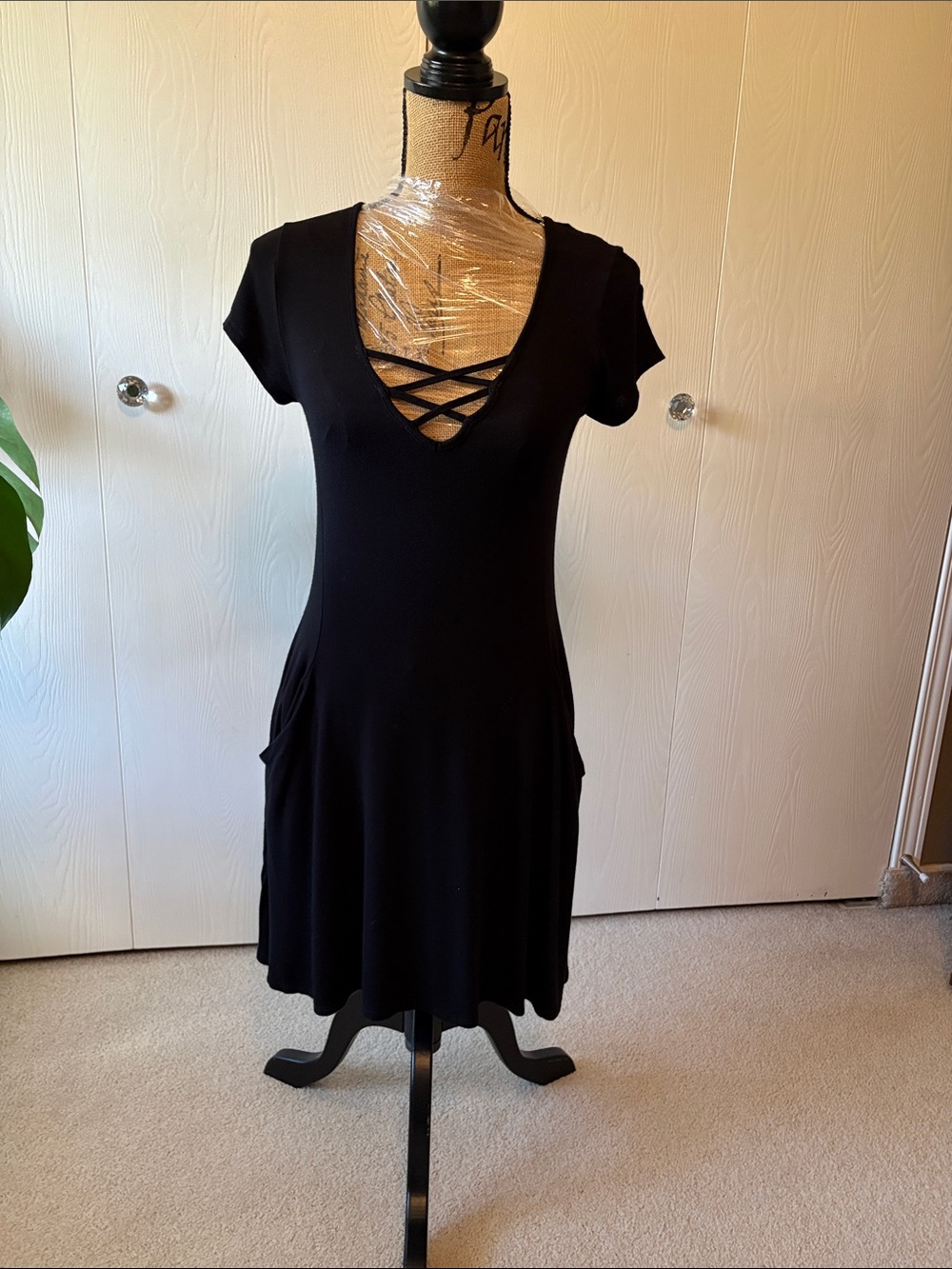 Rebel Sugar Black Crisscross V-Neck Short Sleeve Dress